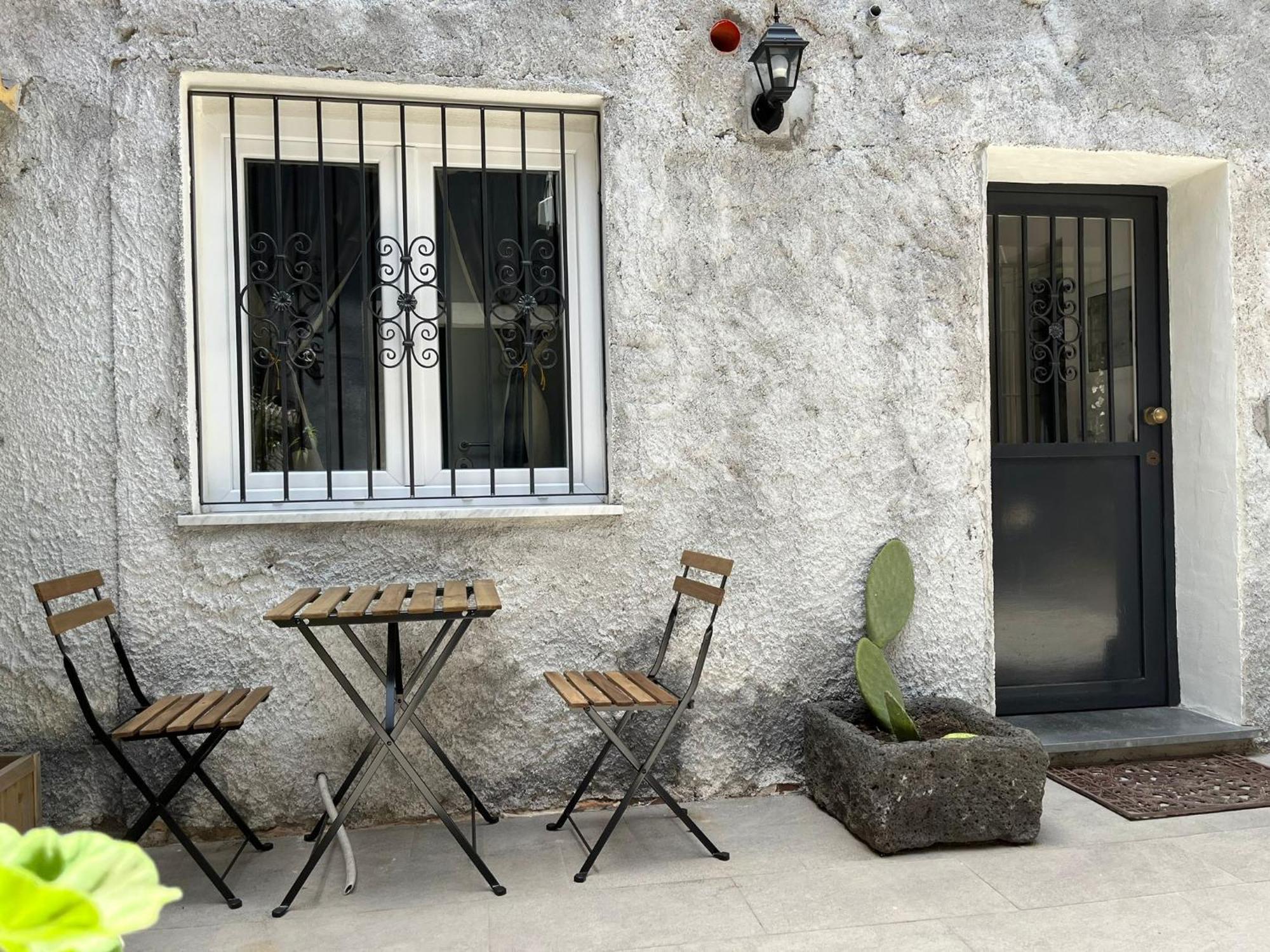 Il Cortiletto Apartment Catania Ngoại thất bức ảnh